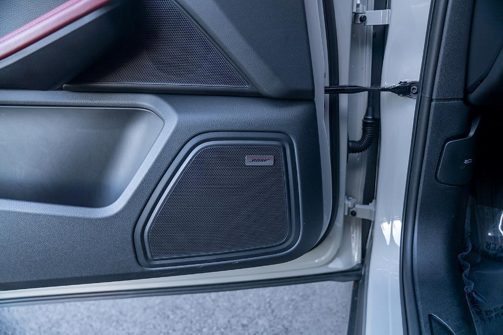 used 2025 Porsche Macan car, priced at $66,900