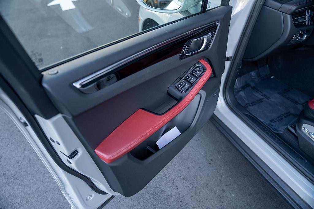 used 2025 Porsche Macan car, priced at $66,900