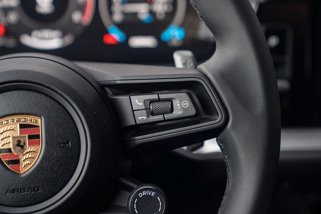 used 2025 Porsche Cayenne car, priced at $94,900