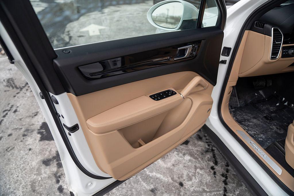 used 2022 Porsche Cayenne car, priced at $72,900