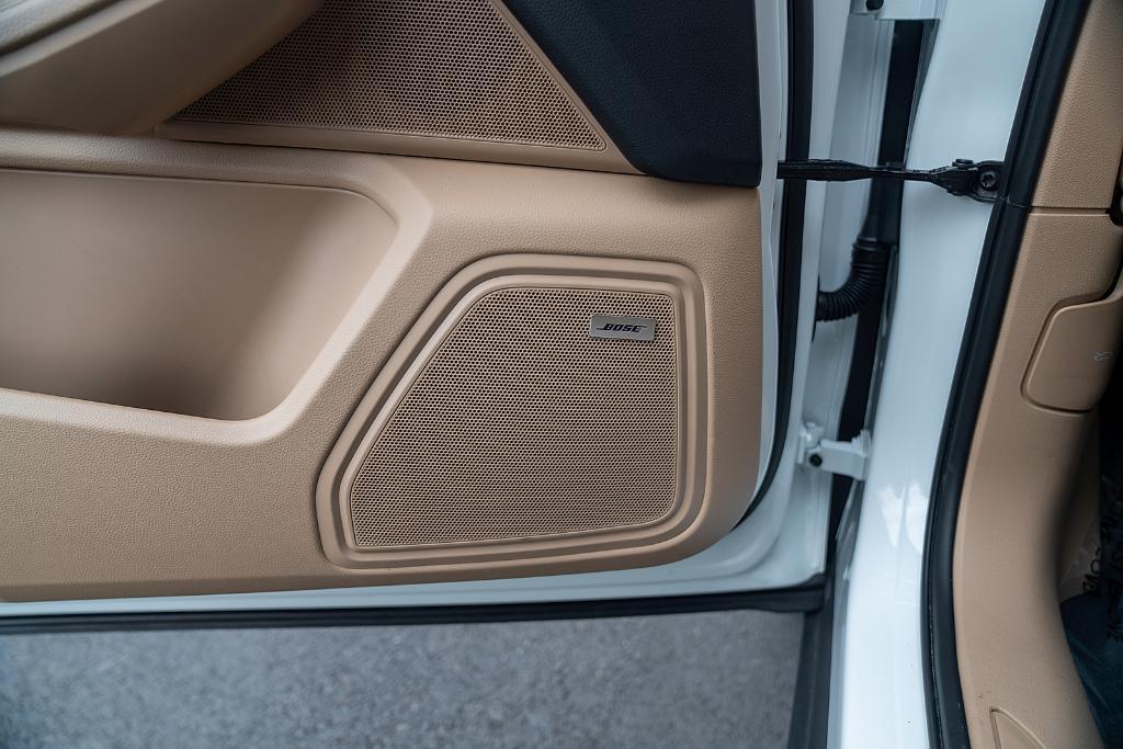 used 2026 Porsche Macan car, priced at $66,900