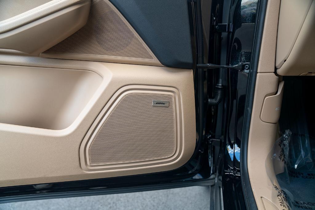 used 2025 Porsche Macan car, priced at $62,900