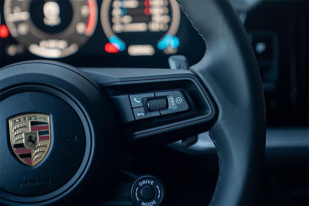 used 2025 Porsche Cayenne car, priced at $95,900