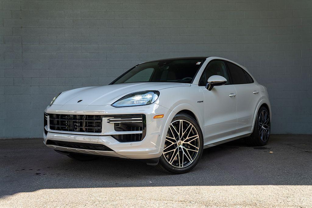 used 2025 Porsche Cayenne car, priced at $199,500