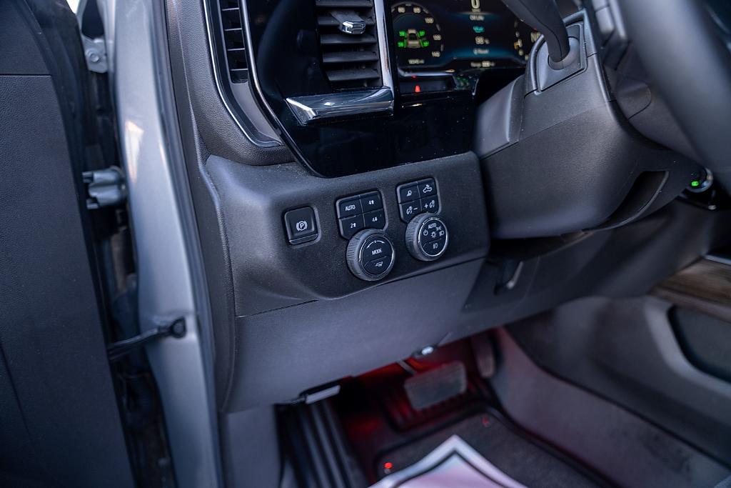 used 2024 Chevrolet Silverado 1500 car, priced at $59,900