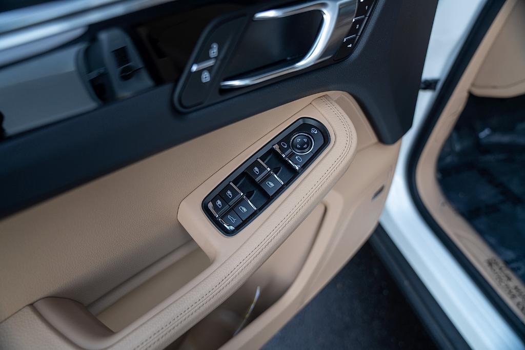 used 2025 Porsche Macan car, priced at $60,900