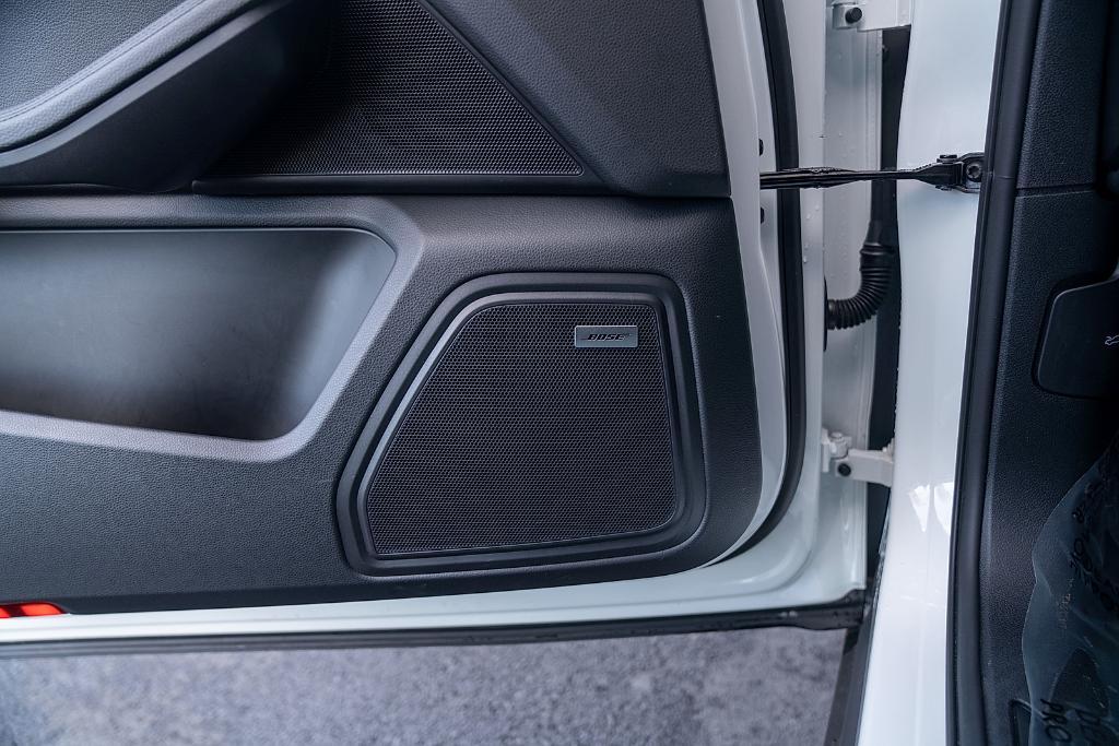 used 2025 Porsche Macan car, priced at $64,900