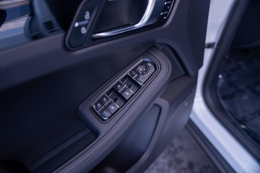 used 2025 Porsche Macan car, priced at $64,900