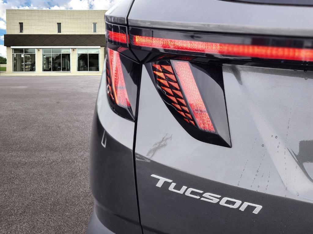 new 2026 Hyundai TUCSON Hybrid car, priced at $44,560