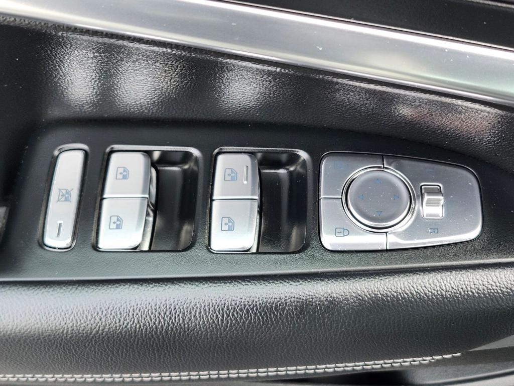 used 2025 Genesis G70 car, priced at $34,777