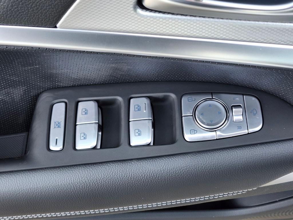 new 2026 Genesis G70 car, priced at $52,990