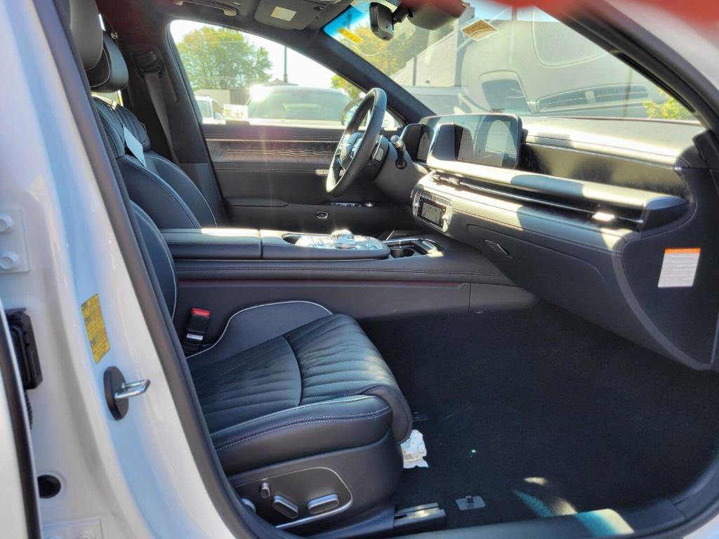 new 2026 Genesis G90 car, priced at $105,240