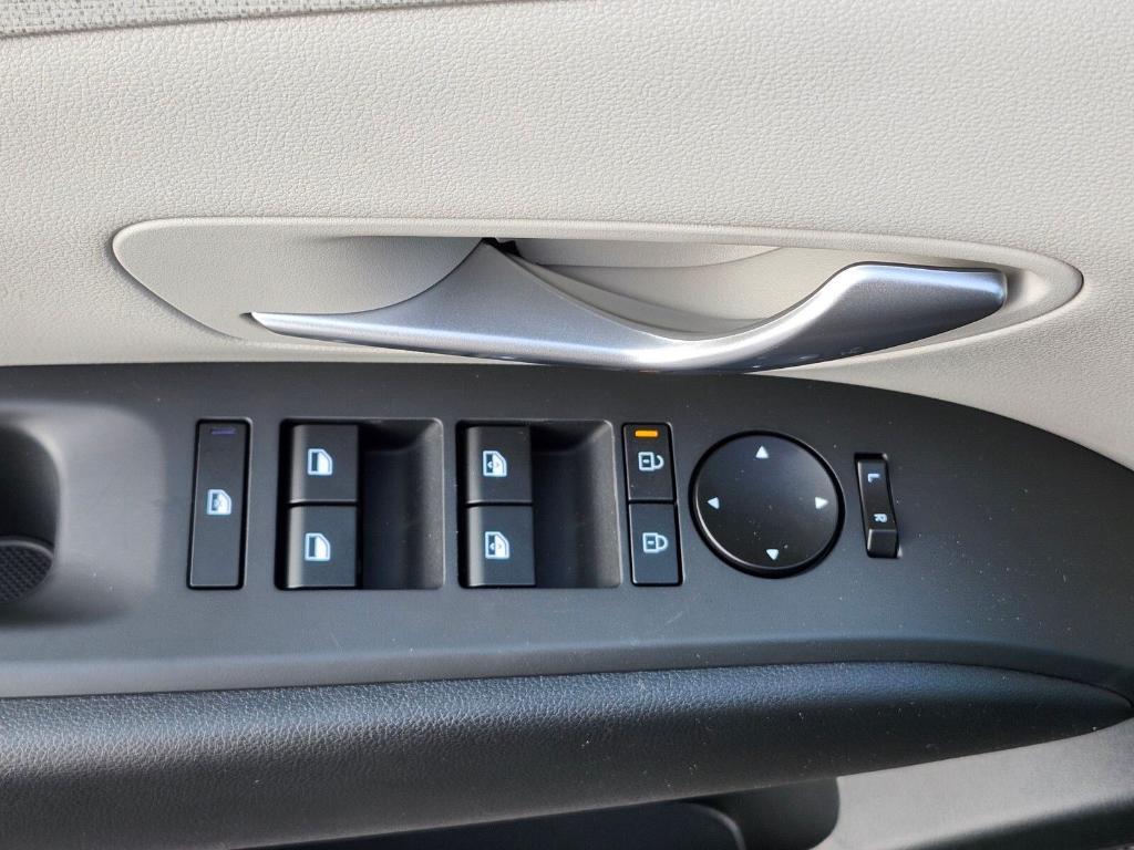 new 2026 Hyundai TUCSON Hybrid car, priced at $37,145