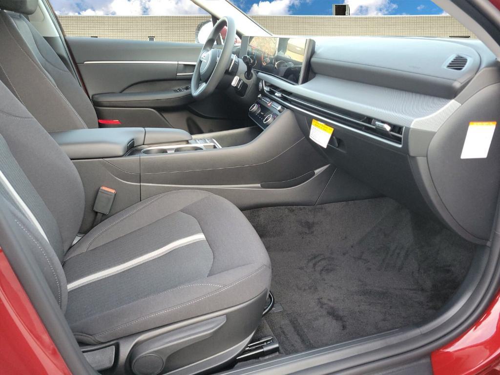 new 2026 Hyundai Sonata Hybrid car, priced at $31,400