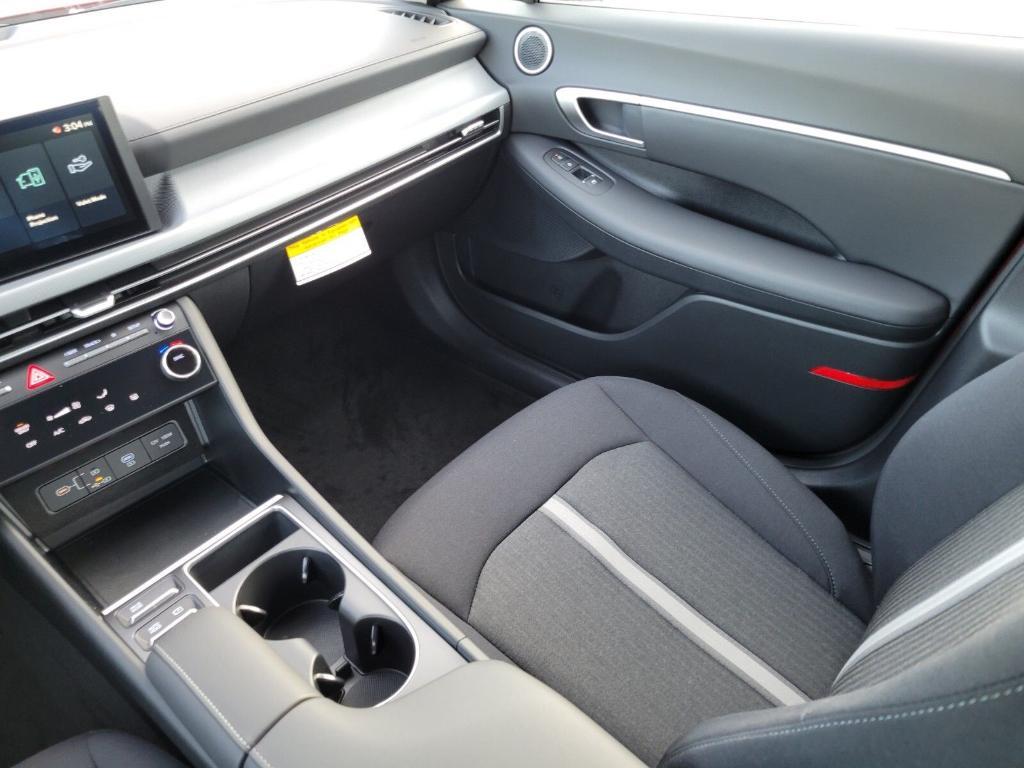 new 2026 Hyundai Sonata Hybrid car, priced at $31,400