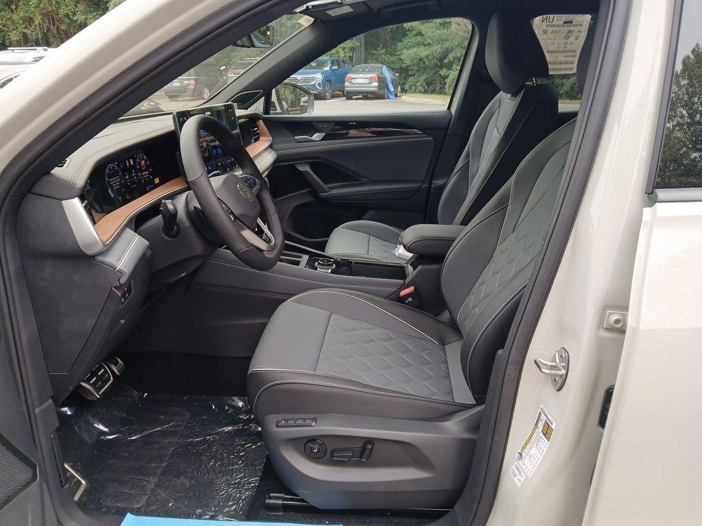 new 2026 Volkswagen Tiguan car, priced at $46,676
