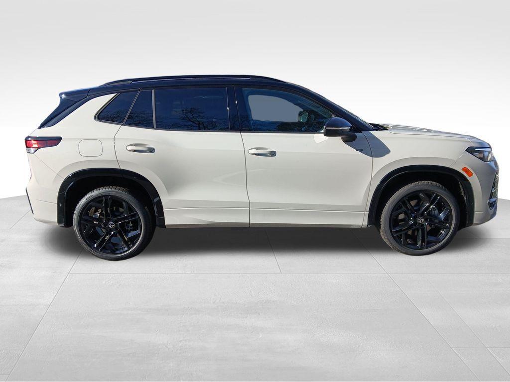 new 2026 Volkswagen Tiguan car, priced at $39,013