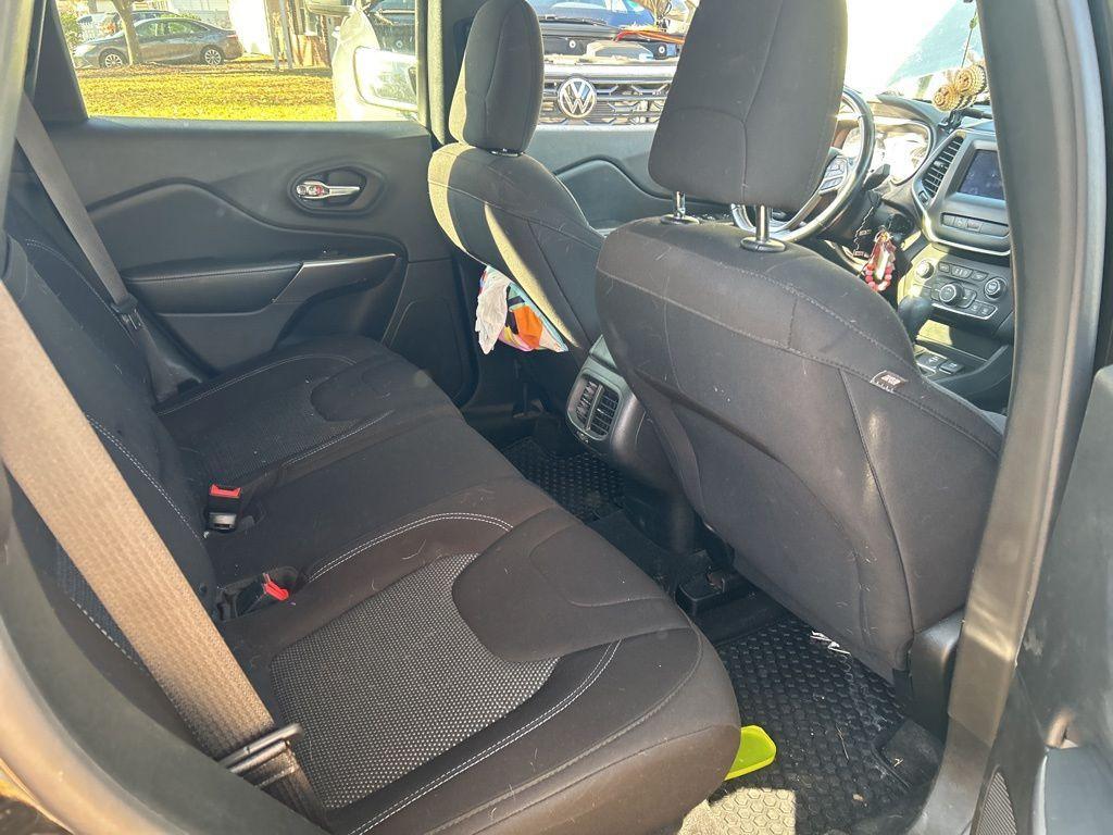 used 2019 Jeep Cherokee car, priced at $12,880