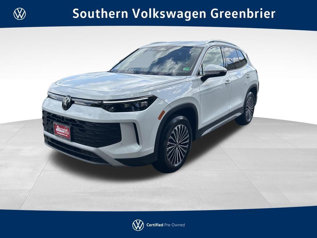 used 2025 Volkswagen Tiguan car, priced at $27,854