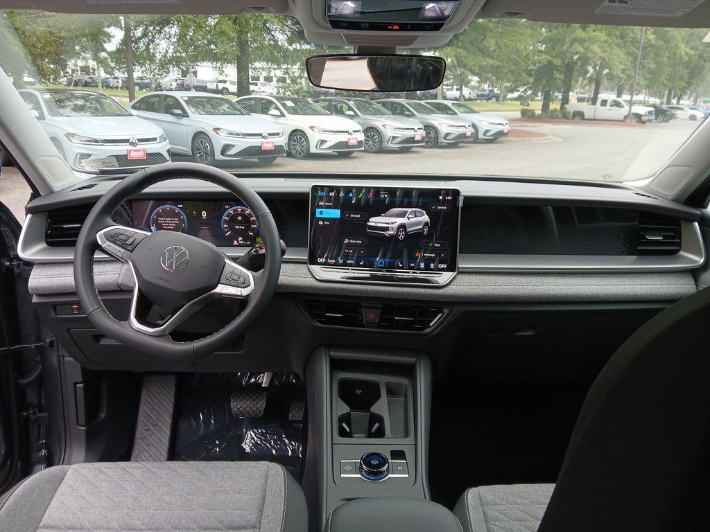 new 2025 Volkswagen Tiguan car, priced at $27,606