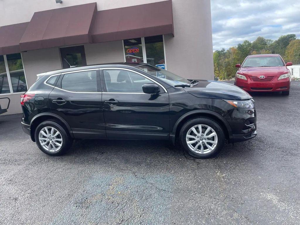 used 2022 Nissan Rogue Sport car, priced at $15,995