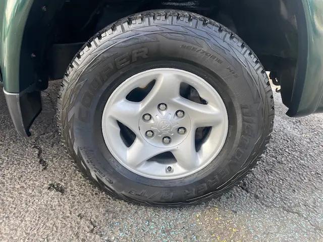 used 2004 Toyota Tundra car, priced at $14,995