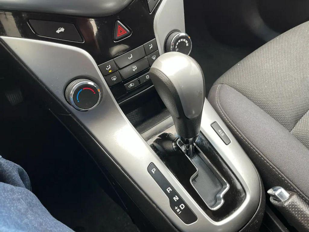 used 2016 Chevrolet Cruze Limited car, priced at $9,500