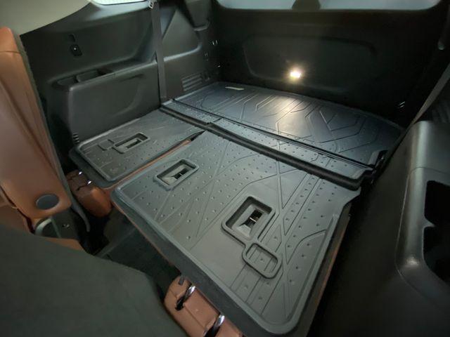 used 2021 Chevrolet Traverse car, priced at $35,893