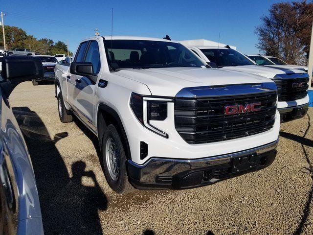 new 2026 GMC Sierra 1500 car, priced at $39,845