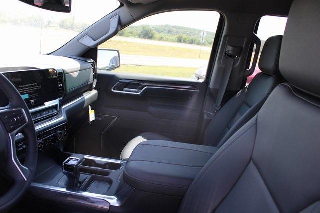 new 2025 Chevrolet Silverado 1500 car, priced at $53,685