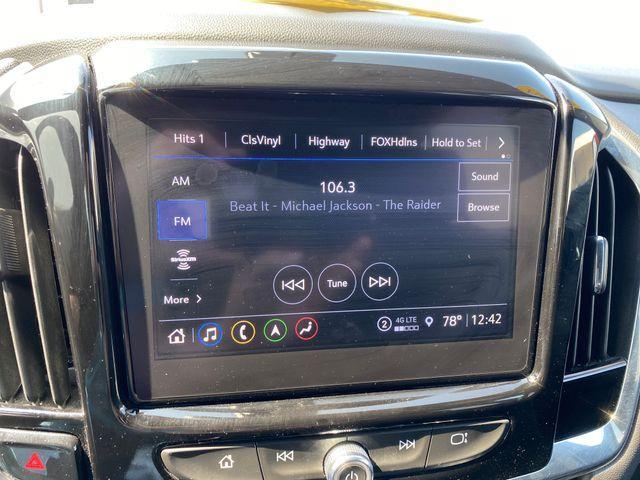 used 2023 Chevrolet Traverse car, priced at $33,414