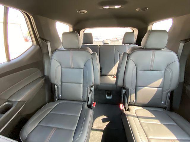 used 2023 Chevrolet Traverse car, priced at $33,414