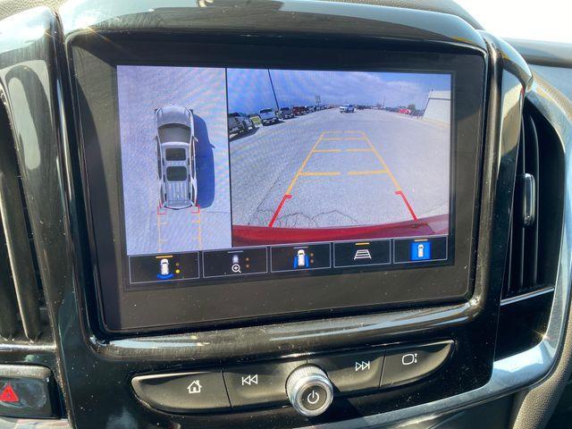 used 2023 Chevrolet Traverse car, priced at $33,414