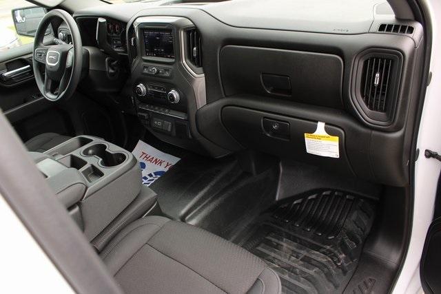 new 2025 GMC Sierra 1500 car, priced at $42,155