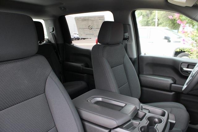 new 2025 GMC Sierra 1500 car, priced at $42,155