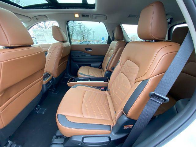 new 2025 Nissan Pathfinder car, priced at $46,713