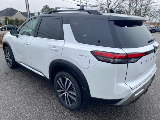 new 2025 Nissan Pathfinder car, priced at $46,713