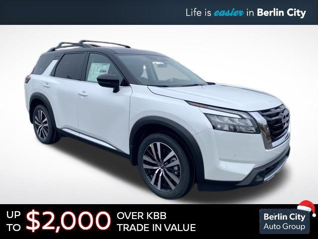 new 2025 Nissan Pathfinder car, priced at $46,713