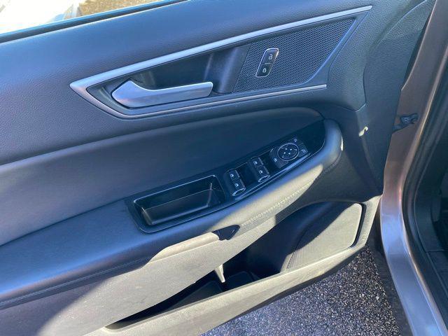 used 2019 Ford Edge car, priced at $14,192