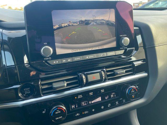 new 2025 Nissan Pathfinder car, priced at $36,806