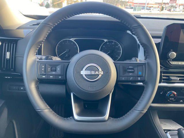 new 2025 Nissan Pathfinder car, priced at $36,806