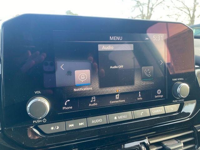 new 2025 Nissan Pathfinder car, priced at $36,806