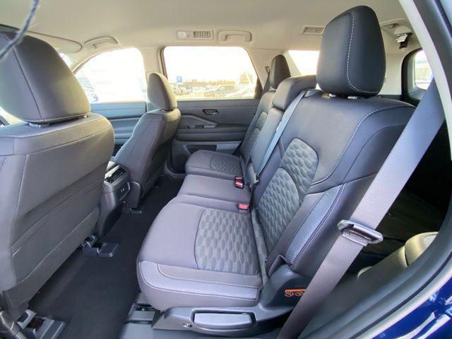 new 2025 Nissan Pathfinder car, priced at $36,806