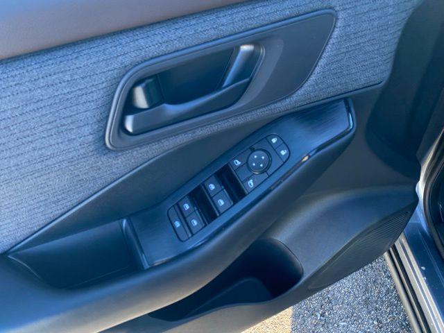 used 2023 Nissan Rogue car, priced at $22,267