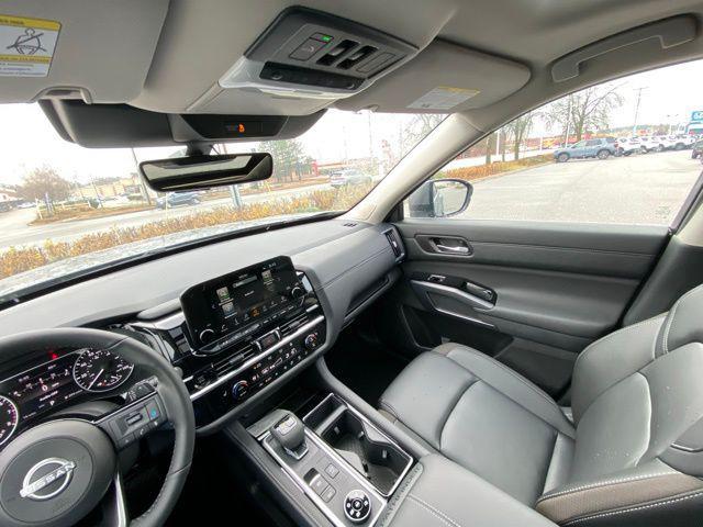 new 2025 Nissan Pathfinder car, priced at $42,332