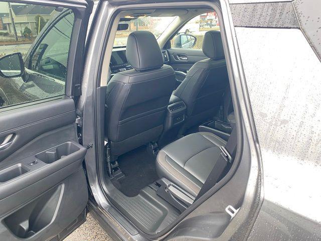 new 2025 Nissan Pathfinder car, priced at $42,332