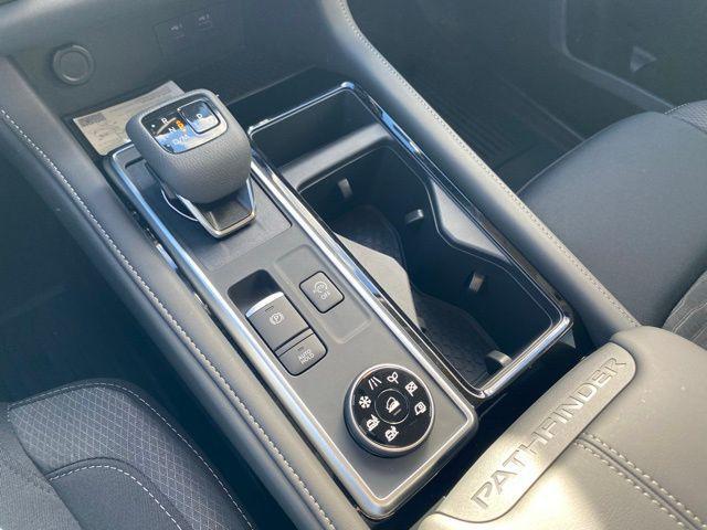 new 2025 Nissan Pathfinder car, priced at $34,300