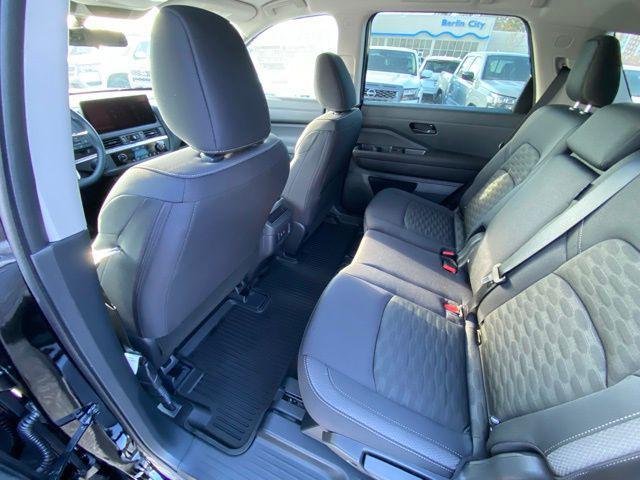 new 2026 Nissan Pathfinder car, priced at $39,675