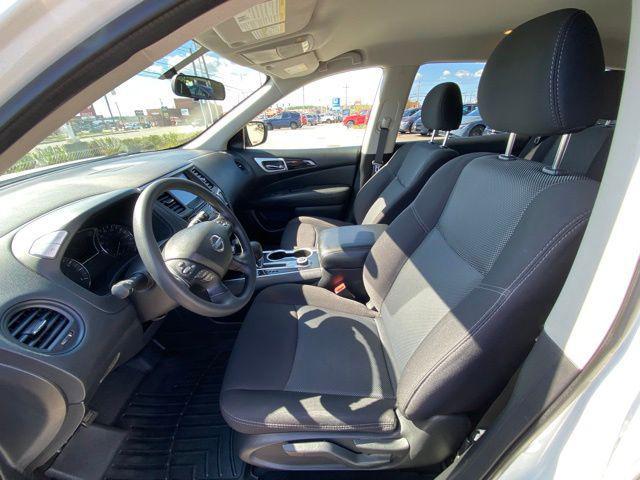used 2020 Nissan Pathfinder car, priced at $16,106