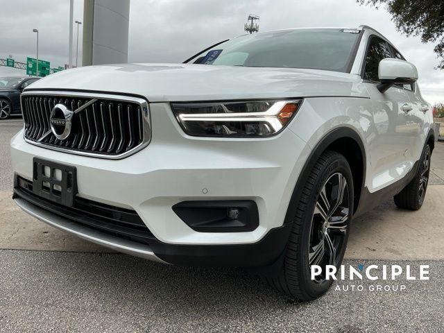 used 2021 Volvo XC40 car, priced at $29,962